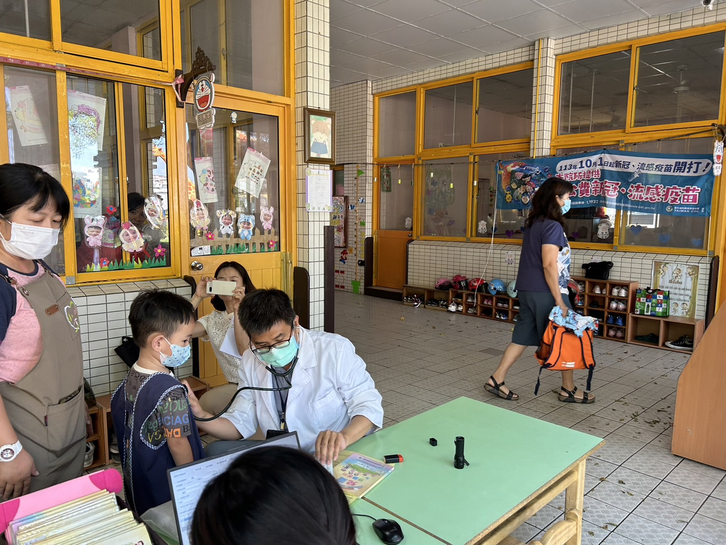 113年10月8日小叮噹幼兒園流感接種照片7
