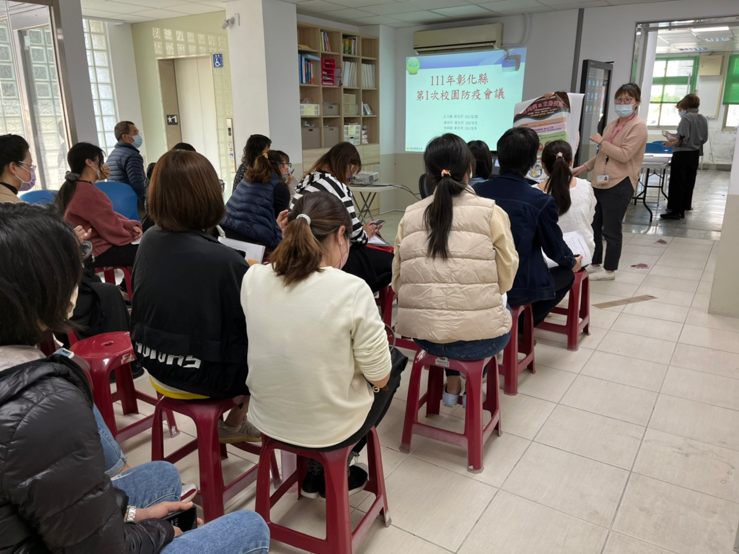 111年校園防疫會議照片2