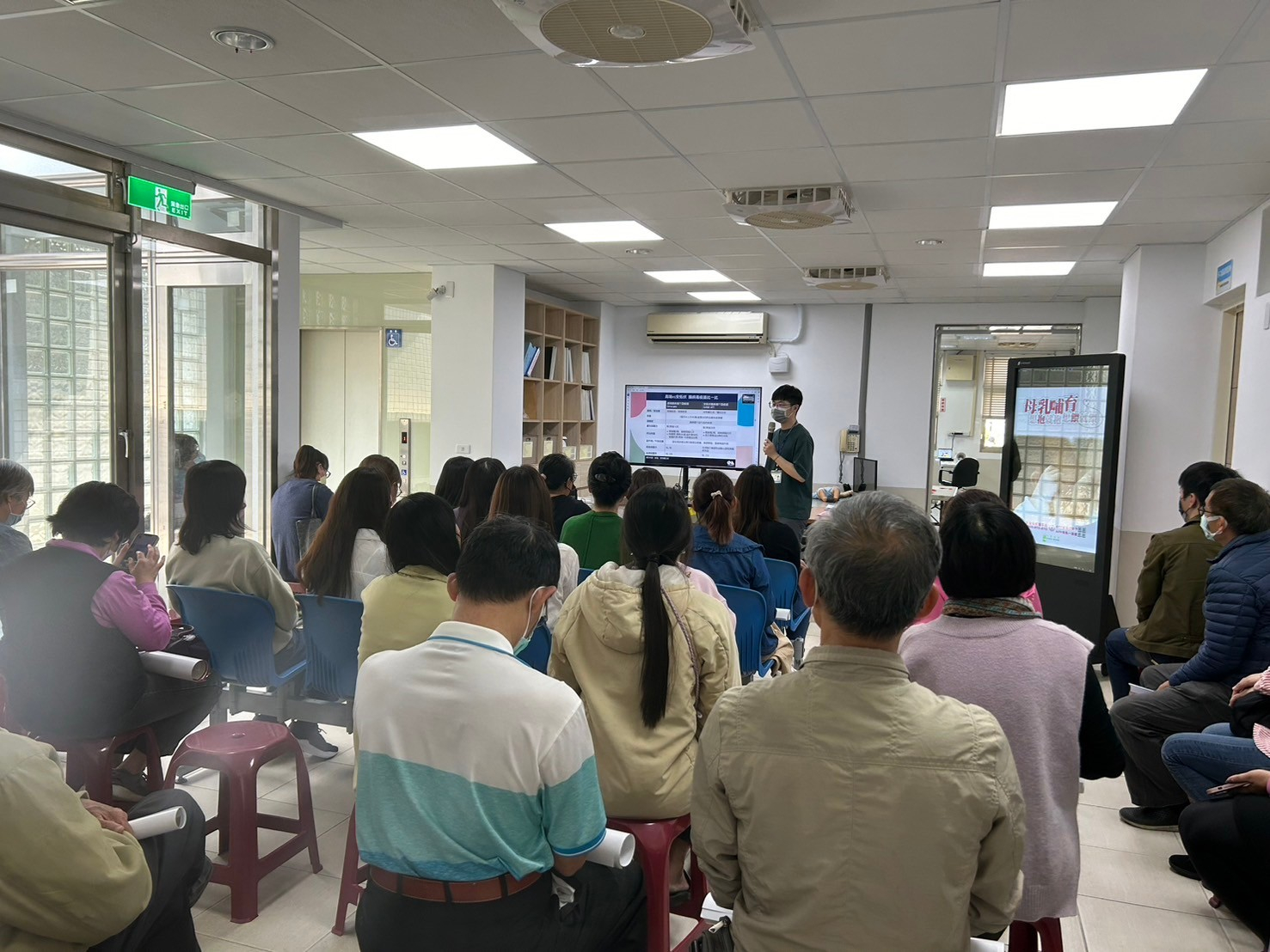 113年03月6日校園防疫會議腸病毒宣導照片1