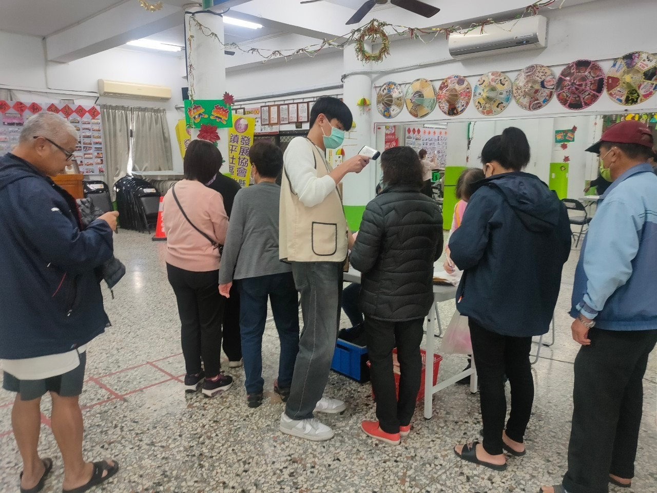 1130217鎮平里新冠疫苗社區接種服務照片1